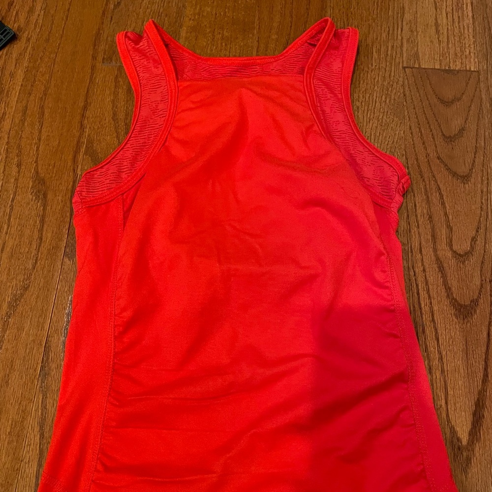 Soybu tank in bright red XS